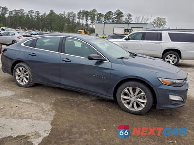 Czwarte zdjęcie samochodu z boku: 2020 CHEVROLET MALIBU LT VIN:1G1ZD5STXLF090798 - miniatura