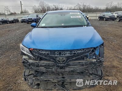 Piąte zdjęcie samochodu w środku: 2018 TOYOTA CAMRY L VIN:4T1B11HKXJU144503 - miniatura