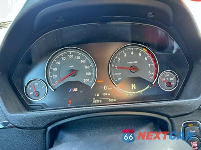 Piąte zdjęcie samochodu w środku: 2018 BMW M4 VIN:WBS4Y9C56JAC87793 - miniatura