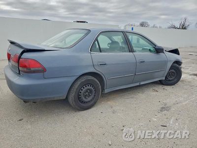 Trzecie zdjęcie samochodu z tyłu: 2002 HONDA ACCORD LX VIN:1HGCG66502A059031 - miniatura