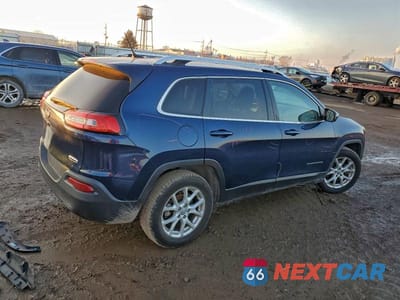 Trzecie zdjęcie samochodu z tyłu: 2018 JEEP CHEROKEE LATITUDE VIN:1C4PJLCB9JD557378 - miniatura