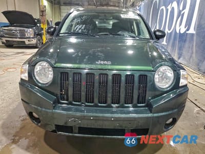 Piąte zdjęcie samochodu w środku: 2010 JEEP COMPASS SPORT VIN:1J4NT4FBXAD622798 - miniatura