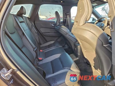 Zdjęcie 10 z 12 samochodu: 2022 VOLVO XC60 T8 RECHARGE R-DESIGN VIN:YV4BR0DM2N1953805 - miniatura