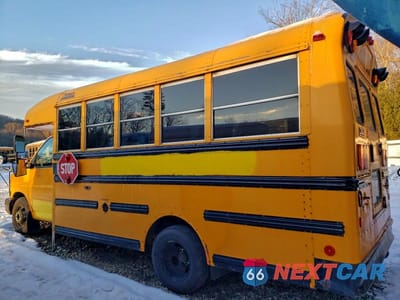 Trzecie zdjęcie samochodu z tyłu: 2012 CHEVROLET EXPRESS SCHOOL BUS VIN:1GB3G3BG5C1174413 - miniatura