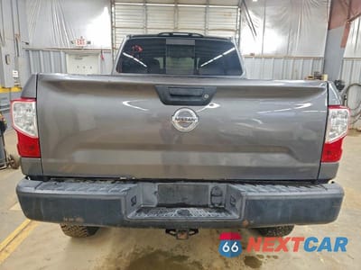 Zdjęcie 6 z 12 samochodu: 2017 NISSAN TITAN XD S VIN:1N6BA1F31HN526226 - miniatura