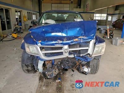 Piąte zdjęcie samochodu w środku: 2011 DODGE DAKOTA SLT VIN:1D7RW3GK1BS682978 - miniatura