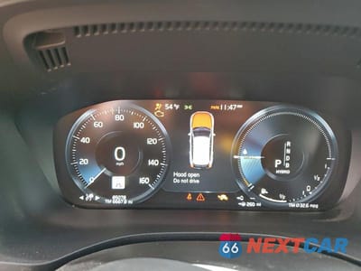 Zdjęcie 9 z 12 samochodu: 2019 VOLVO XC60 T8 R-DESIGN VIN:LYVBR0DM2KB283812 - miniatura