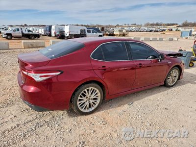 Trzecie zdjęcie samochodu z tyłu: 2018 TOYOTA CAMRY HYBRID VIN:4T1B21HK9JU509945 - miniatura