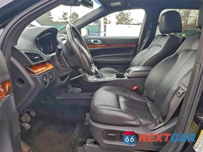 Zdjęcie 7 z 12 samochodu: 2017 LINCOLN TOWNHOUSE MKT VIN:2LMHJ5NK7HBL01642 - miniatura