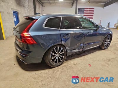 Trzecie zdjęcie samochodu z tyłu: 2021 VOLVO XC60 T5 INSCRIPTION VIN:YV4102DL4M1813715 - miniatura