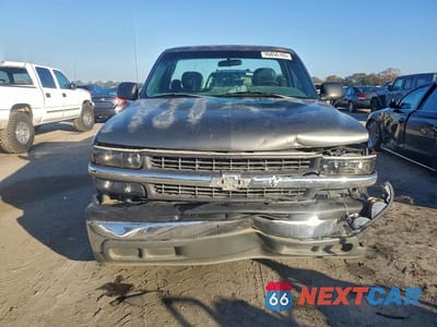 Piąte zdjęcie samochodu w środku: 2000 CHEVROLET SILVERADO C1500 VIN:1GCEC14W6YZ196860 - miniatura