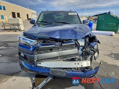 Piąte zdjęcie samochodu w środku: 2023 TOYOTA 4RUNNER LIMITED VIN:JTEKU5JR5P6149949 - miniatura