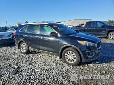 Czwarte zdjęcie samochodu z boku: 2017 KIA SORENTO LX VIN:5XYPG4A52HG288413 - miniatura