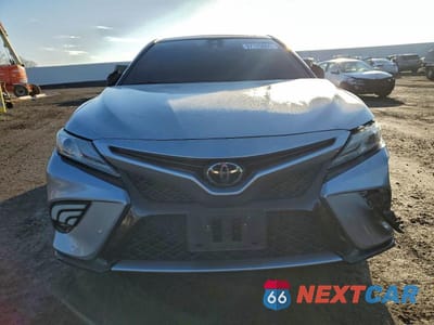 Piąte zdjęcie samochodu w środku: 2019 TOYOTA CAMRY XSE VIN:4T1B61HK1KU751103 - miniatura