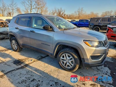 Czwarte zdjęcie samochodu z boku: 2021 JEEP COMPASS SPORT VIN:3C4NJDAB5MT598556 - miniatura