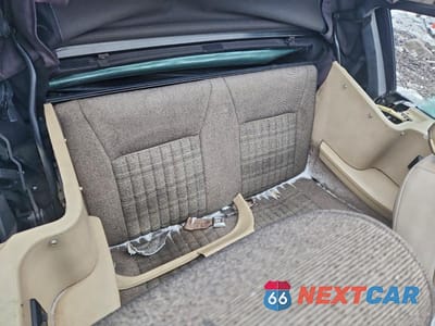 Zdjęcie 10 z 11 samochodu: 1989 FORD MUSTANG LX VIN:1FABP44EXKF226781 - miniatura