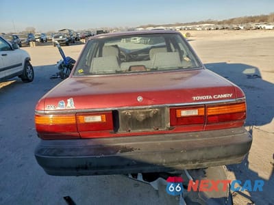 Zdjęcie 6 z 11 samochodu: 1990 TOYOTA CAMRY DLX VIN:4T1SV21E8LU129726 - miniatura