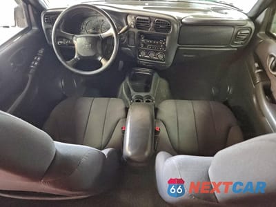 Zdjęcie 8 z 12 samochodu: 2003 CHEVROLET S TRUCK S10 VIN:1GCDT13X03K181763 - miniatura