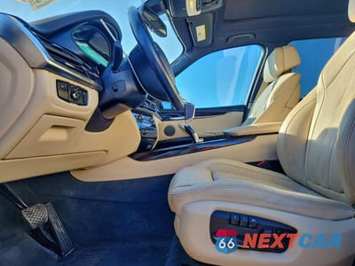 Zdjęcie 7 z 13 samochodu: 2017 BMW X5 XDRIVE35I VIN:5UXKR0C39H0V80265 - miniatura