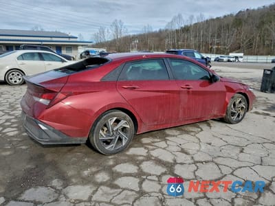 Trzecie zdjęcie samochodu z tyłu: 2025 HYUNDAI ELANTRA SEL SPORT VIN:KMHLM4DG9SU863919 - miniatura