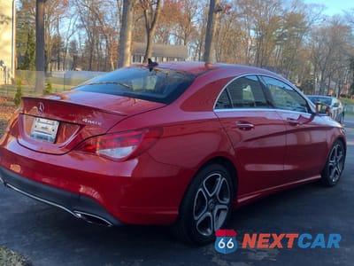 Czwarte zdjęcie samochodu z boku: 2018 MERCEDES-BENZ CLA 250 4MATIC VIN:WDDSJ4GB7JN540444 - miniatura