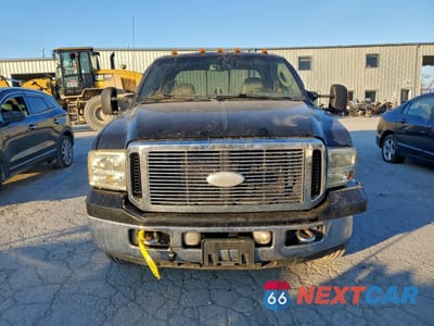 Piąte zdjęcie samochodu w środku: 2006 FORD F350 SUPER DUTY VIN:1FTWW32P06ED65424 - miniatura