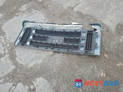 Zdjęcie 13 z 16 samochodu: 2008 FORD ECONOLINE E350 SUPER DUTY WAGON VIN:1FBSS31L48DA95104 - miniatura