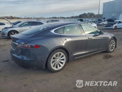 Trzecie zdjęcie samochodu z tyłu: 2018 TESLA MODEL S VIN:5YJSA1E29JF275519 - miniatura