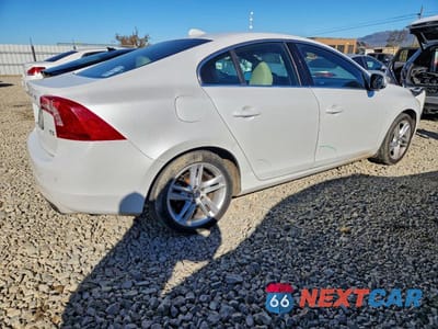 Trzecie zdjęcie samochodu z tyłu: 2015 VOLVO S60 PREMIER VIN:YV126MFK4F2357146 - miniatura