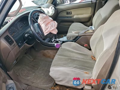 Zdjęcie 7 z 14 samochodu: 1996 TOYOTA 4RUNNER SR5 VIN:JT3GN86RXT0006188 - miniatura