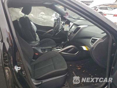 Zdjęcie 7 z 15 samochodu: 2017 HYUNDAI VELOSTER VIN:KMHTC6AD7HU324135 - miniatura