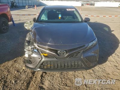 Piąte zdjęcie samochodu w środku: 2024 TOYOTA CAMRY SE NIGHT SHADE VIN:4T1G11AK6RU204529 - miniatura