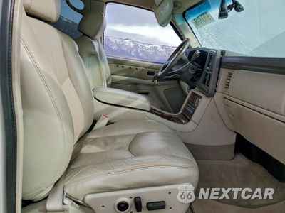 Zdjęcie 7 z 13 samochodu: 2005 CADILLAC ESCALADE ESV VIN:3GYFK66NX5G288522 - miniatura