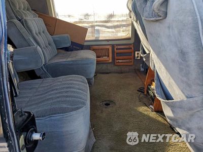 Zdjęcie 11 z 13 samochodu: 1990 GMC RALLY WAGON / VAN G2500 VIN:1GDEG25K1L7518388 - miniatura
