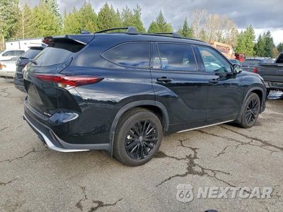 Trzecie zdjęcie samochodu z tyłu: 2024 TOYOTA HIGHLANDER XSE VIN:5TDKDRBHXRS543239 - miniatura