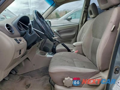 Zdjęcie 7 z 13 samochodu: 2005 TOYOTA RAV4 VIN:JTEHD20V850067396 - miniatura