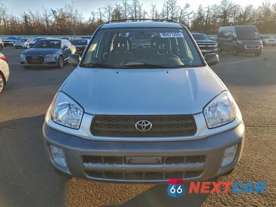 Piąte zdjęcie samochodu w środku: 2002 TOYOTA RAV4 VIN:JTEGH20V826009426 - miniatura