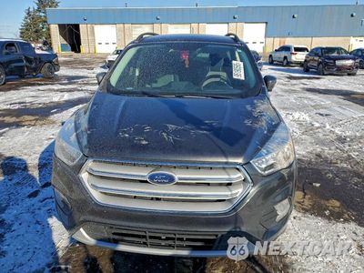 Piąte zdjęcie samochodu w środku: 2018 FORD ESCAPE SE VIN:1FMCU0GD8JUB09192 - miniatura