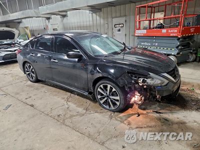 Czwarte zdjęcie samochodu z boku: 2017 NISSAN ALTIMA 2.5 VIN:1N4AL3AP7HC264809 - miniatura