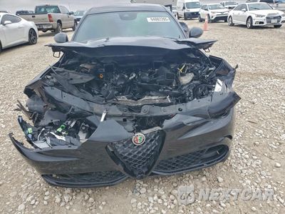 Piąte zdjęcie samochodu w środku: 2020 ALFA ROMEO GIULIA QUADRIFOGLIO VIN:ZARFAMEV0L7626748 - miniatura