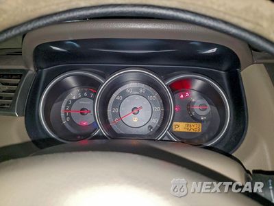 Zdjęcie 9 z 14 samochodu: 2009 NISSAN VERSA S VIN:3N1BC11E09L382906 - miniatura