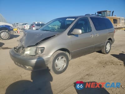 2002 TOYOTA SIENNA LE 4T3ZF13C52U427433 - główne zdjęcie licytacji z USA - miniatura