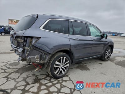 Trzecie zdjęcie samochodu z tyłu: 2018 HONDA PILOT TOURING VIN:5FNYF5H93JB018500 - miniatura