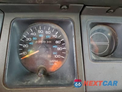 Zdjęcie 9 z 12 samochodu: 1995 JEEP WRANGLER / YJ S VIN:1J4FY19P9SP249023 - miniatura