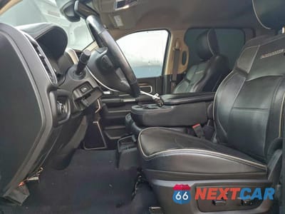 Zdjęcie 7 z 15 samochodu: 2019 RAM 2500 LARAMIE VIN:3C6UR5FLXKG615344 - miniatura