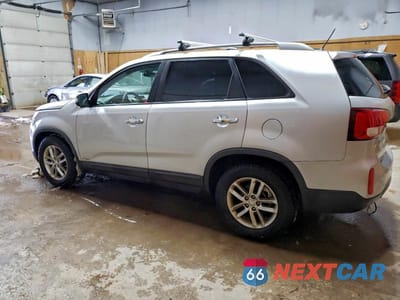 Drugie zdjęcie samochodu z przodu: 2015 KIA SORENTO LX VIN:5XYKTDA78FG602196 - miniatura