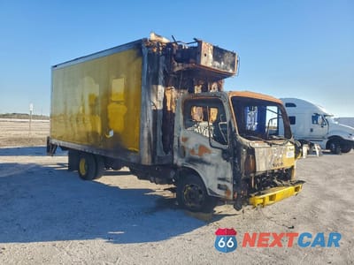 Czwarte zdjęcie samochodu z boku: 2010 ISUZU NPR REFRIGERATED DELIVERY TRUCK VIN:JALC4W161A7002712 - miniatura