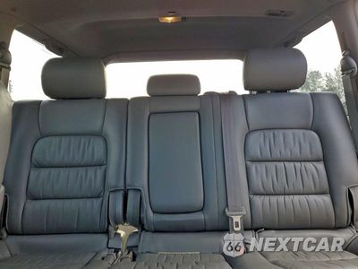 Zdjęcie 10 z 13 samochodu: 2004 LEXUS LX 470 VIN:JTJHT00W143543972 - miniatura