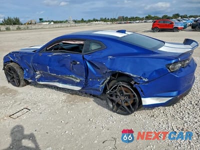 Drugie zdjęcie samochodu z przodu: 2021 CHEVROLET CAMARO LZ VIN:1G1FE1R73M0106068 - miniatura