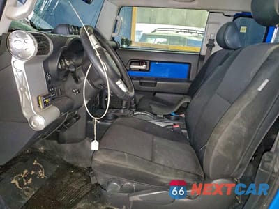 Zdjęcie 7 z 12 samochodu: 2007 TOYOTA FJ CRUISER VIN:JTEBU11F570008042 - miniatura